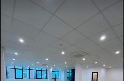 BQL cho thuê VP  120m2, 140m2 ,150m2, 160m2  giá thuê 14tr, nội thất thiết bị hiện đại